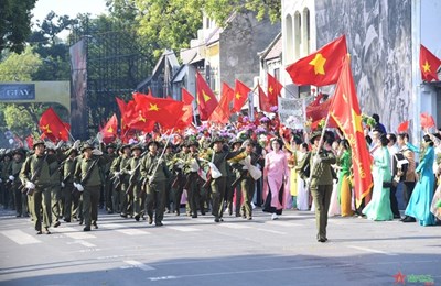 View - 	Bản tin thời sự tổng hợp tuần